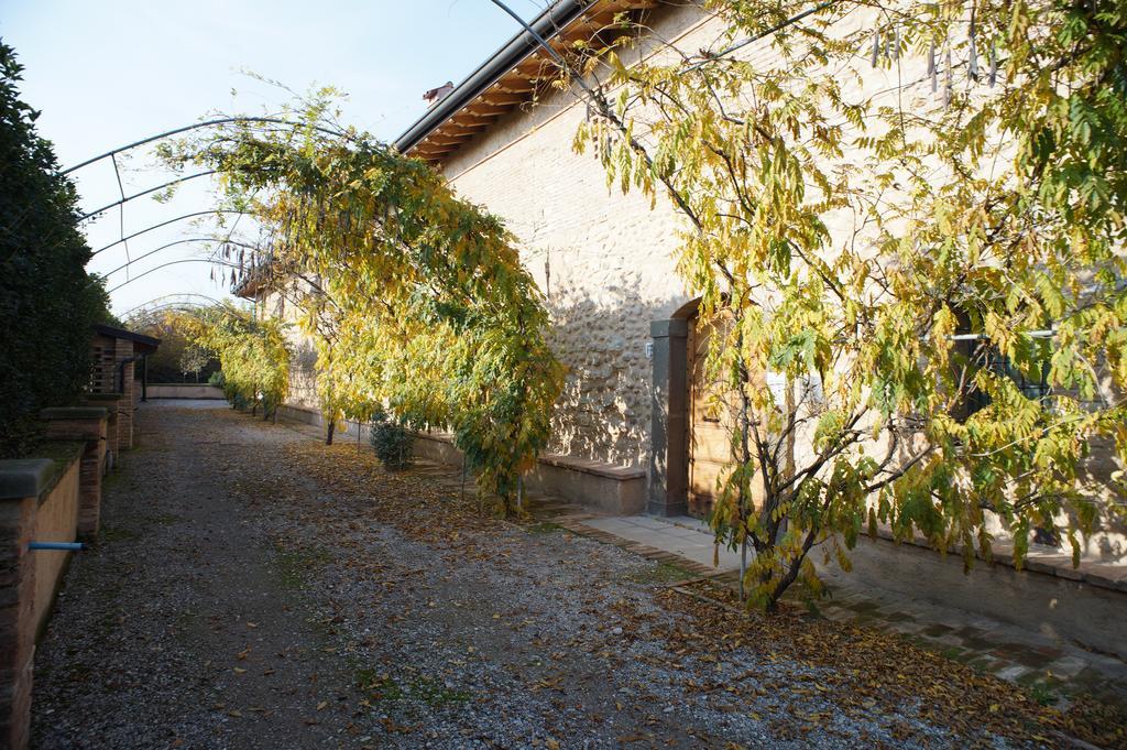Corte Breda, Agriturismo Bed&Breakfast Chiari Buitenkant foto